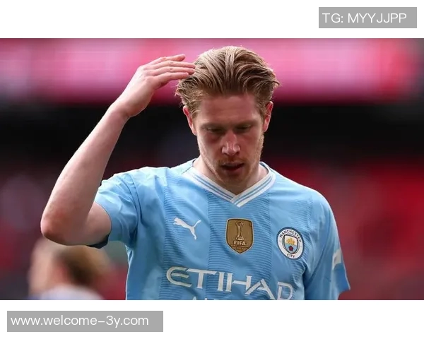 天空消息特拉福德冬窗留队曼城积极寻求赖因德斯替补人选